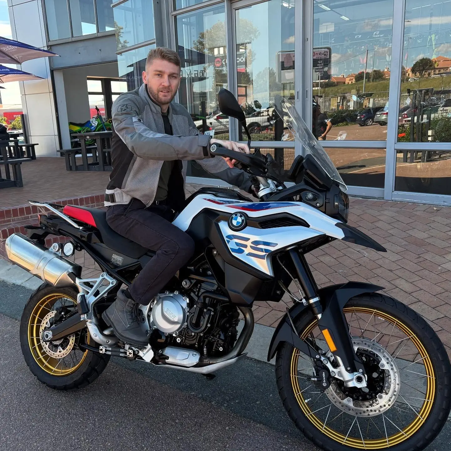 Photo by Jean Claude Murphy: BMW F 850 GS: smooth, balanced, brilliant Got the chance to take the BMW…