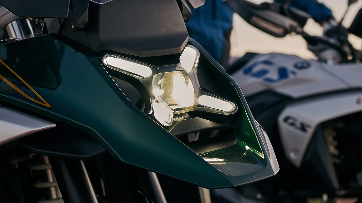 Close-up of the BMW R 1300 GS headlight and front fairing